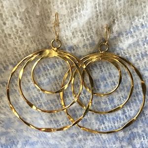 NWOT Triple loop 2 1/2” earrings
